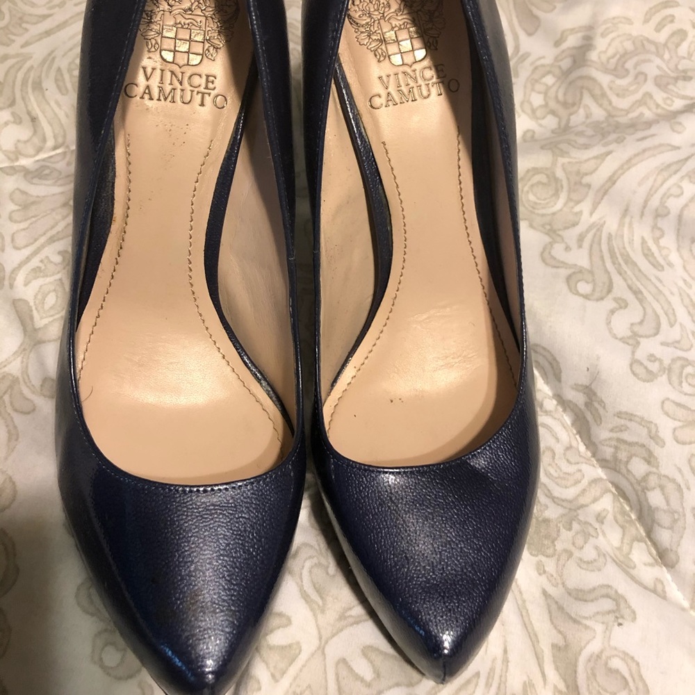 Vince Camuto pumps